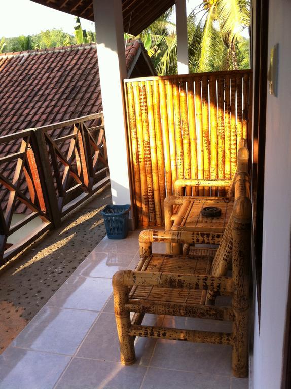 Lilypad Guest House Kuta  Eksteriør billede